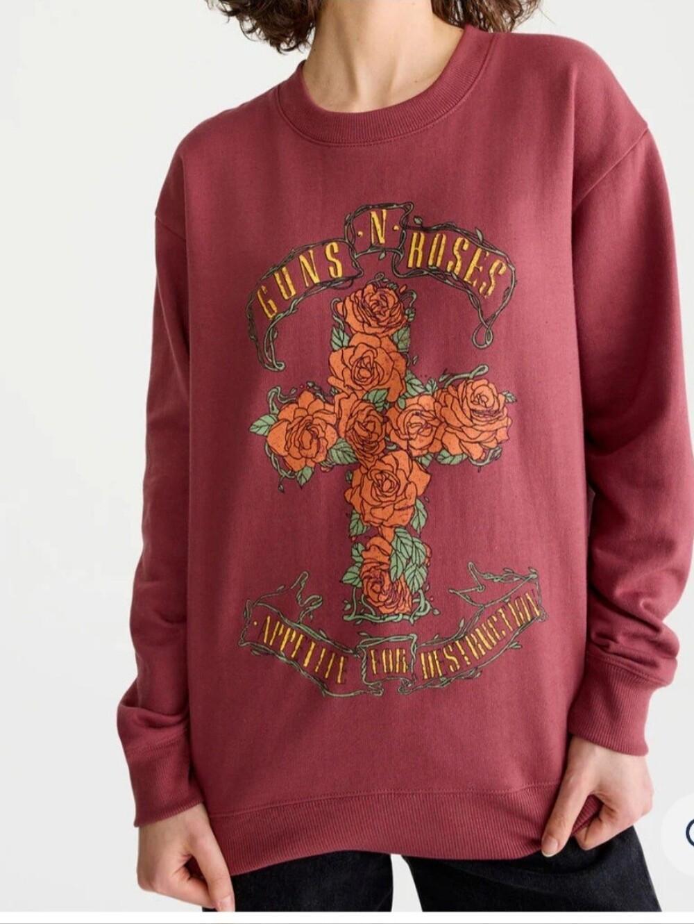 Aeropostale Burgundy Graphic "Guns N' Roses" Crewneck Sweatshirt.  Size M